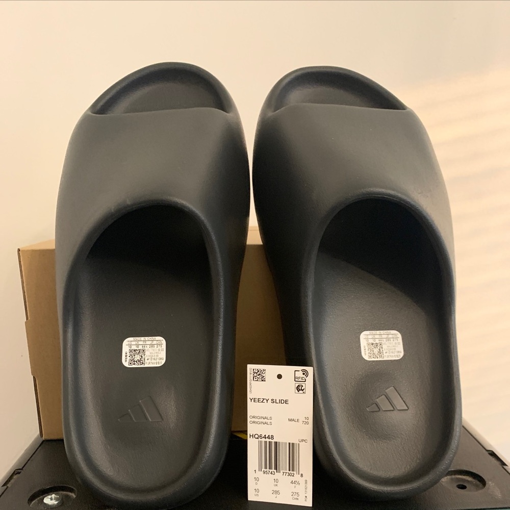 Adidas Yeezy Slide Onyx Black Men's Size 10 NWT’s